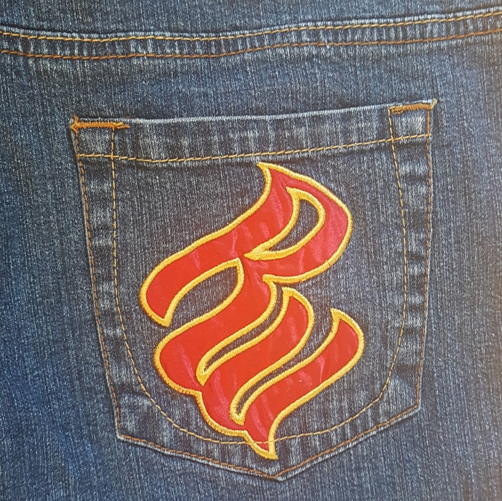 RocaWear- Jean Capris - Picture 5 of 8